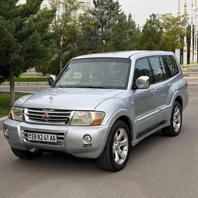 Mitsubishi Pajero 2006