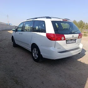 Toyota Sienna 2006