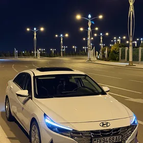 Hyundai Elantra 2021