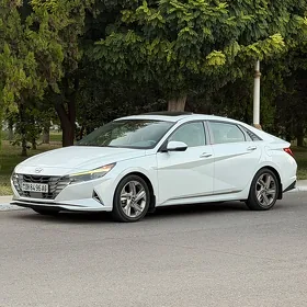 Hyundai Elantra 2022
