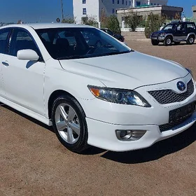 Toyota Camry 2011