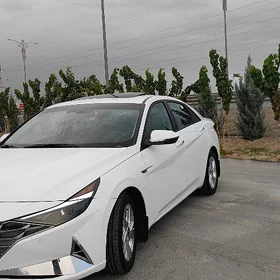 Hyundai Elantra 2021