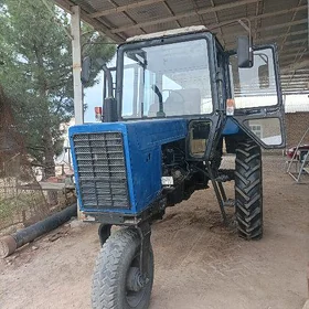 MTZ 80 2005