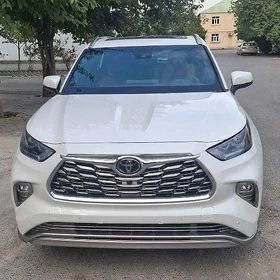 Toyota Highlander 2022