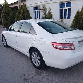 Toyota Camry 2011