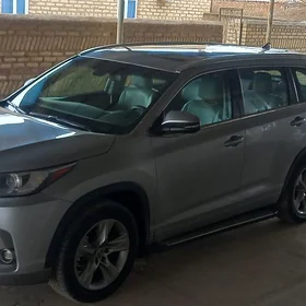 Toyota Highlander 2016