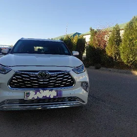 Toyota Highlander 2020