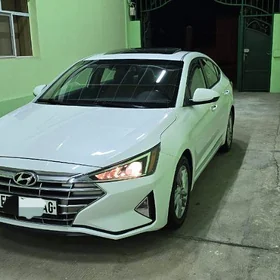 Hyundai Elantra 2020