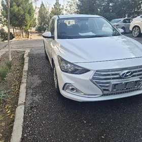 Hyundai Elantra 2021