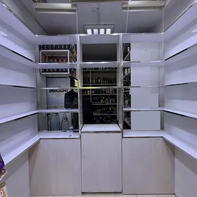 magazyn ucin Mebel