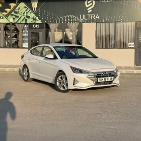 Hyundai Elantra 2019