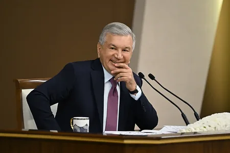 Узбекистан подготовит программу внедрения ИИ в кинопроизводстве