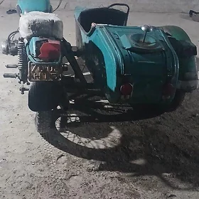 Ural 4320 1990