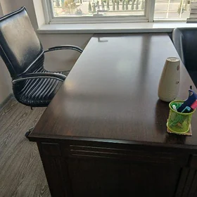 ofis üçin stol stul