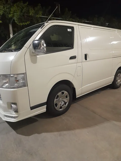 Toyota Hiace 2026 - 1