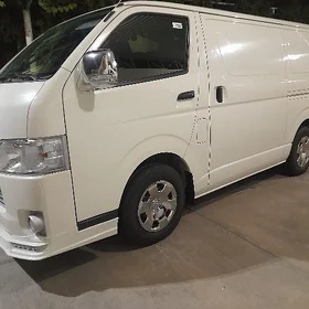 Toyota Hiace 2026