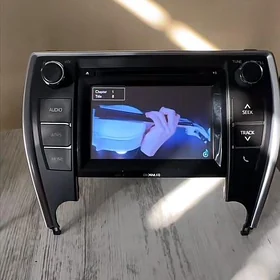 15-17 CAMRY GYLYC DVD MONITOR