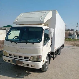 Toyota Dyna 2008