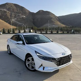 Hyundai Elantra 2023