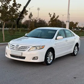 Toyota Camry 2011