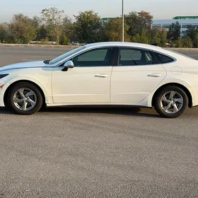 Hyundai Sonata 2022