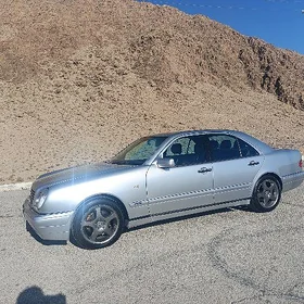 Mercedes-Benz E320 1999