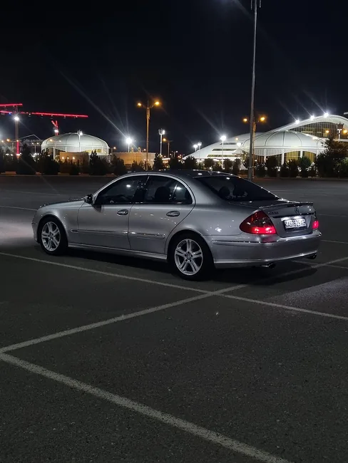 Mercedes-Benz E350 2006 - 1