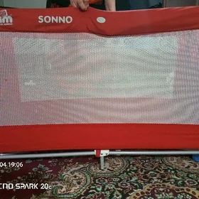 Çaga manežka krowat