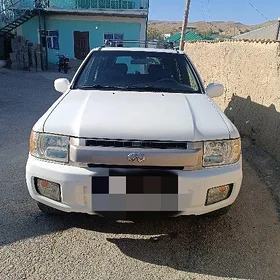 Infiniti QX4 2002