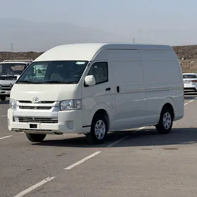 Toyota Hiace 2026