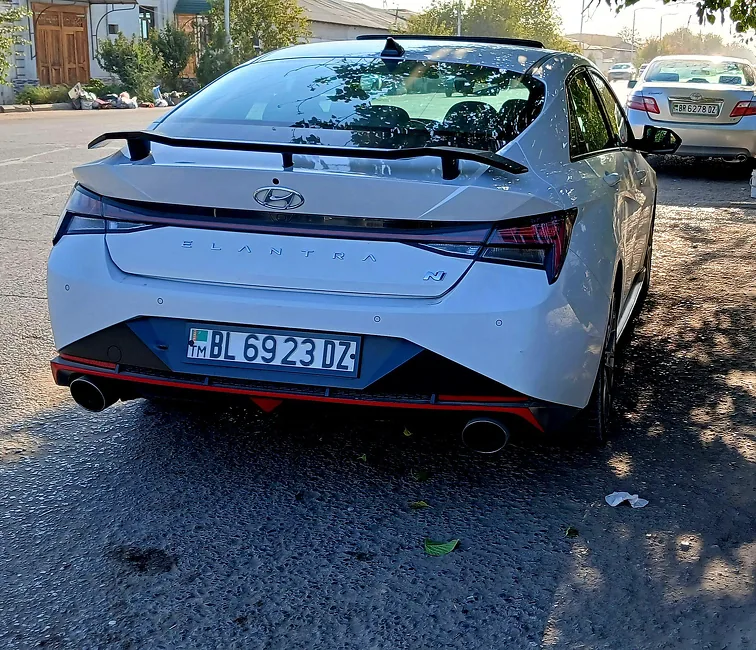 Hyundai Elantra 2023 - 1
