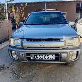 Infiniti QX4 2001