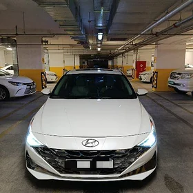 Hyundai Elantra 2021