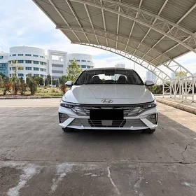 Hyundai Elantra 2025
