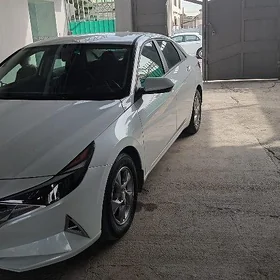 Hyundai Elantra 2021