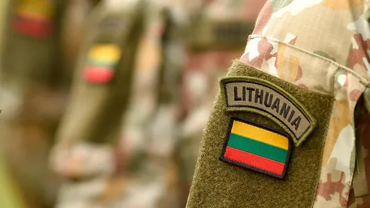 В Литве введут всеобщий призыв в армию