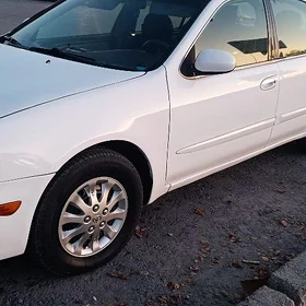 Infiniti I 2001