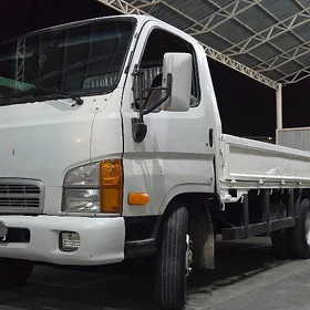 Mitsubishi Canter 2003