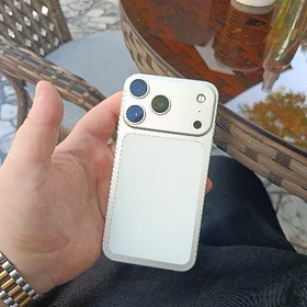 iPhone 11 17pro owurlen