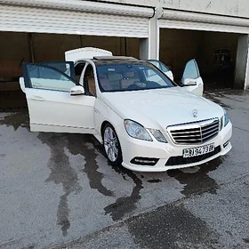 Mercedes-Benz E350 2010