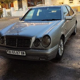 Mercedes-Benz E320 1997
