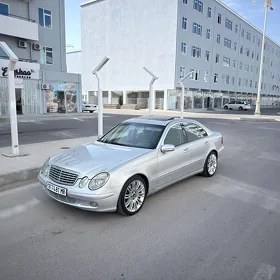 Mercedes-Benz E320 2002